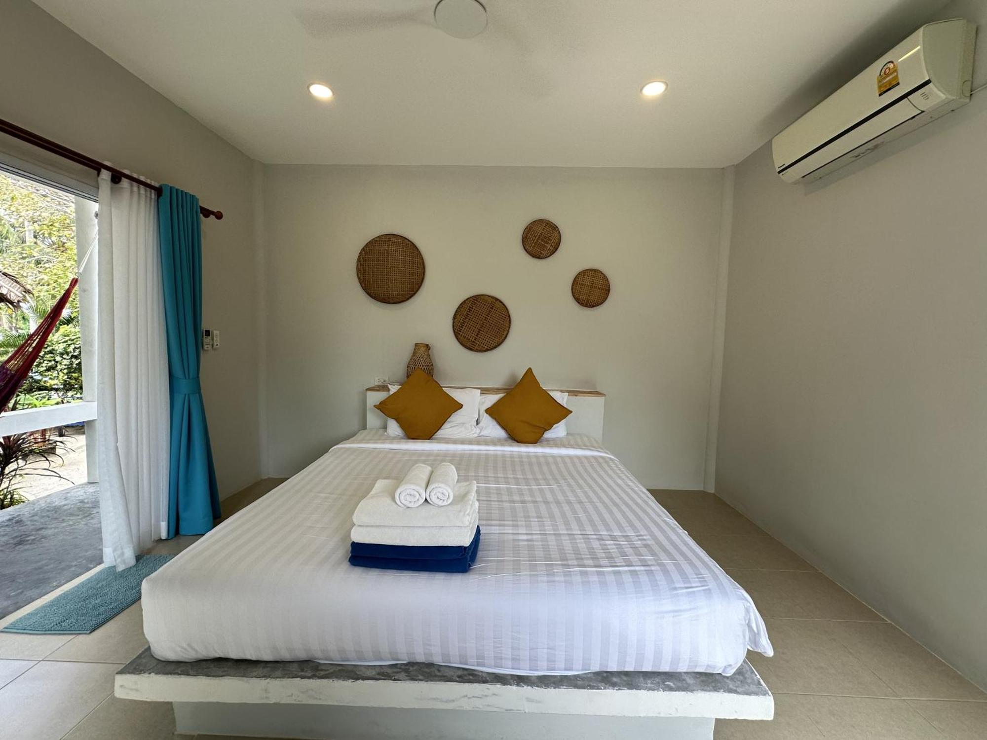 Sand Terrace Beach Bungalows Baan Tai Camera foto